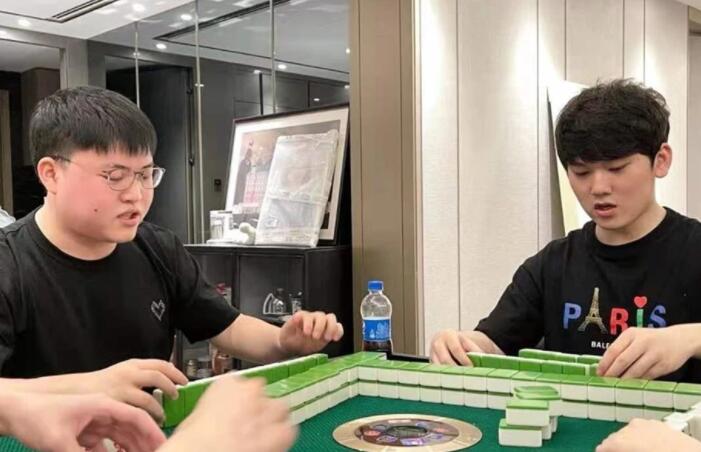  Karsa连续七场比赛得分超过比分优势明显，热火挑战极限！-爱游戏官网入口地址